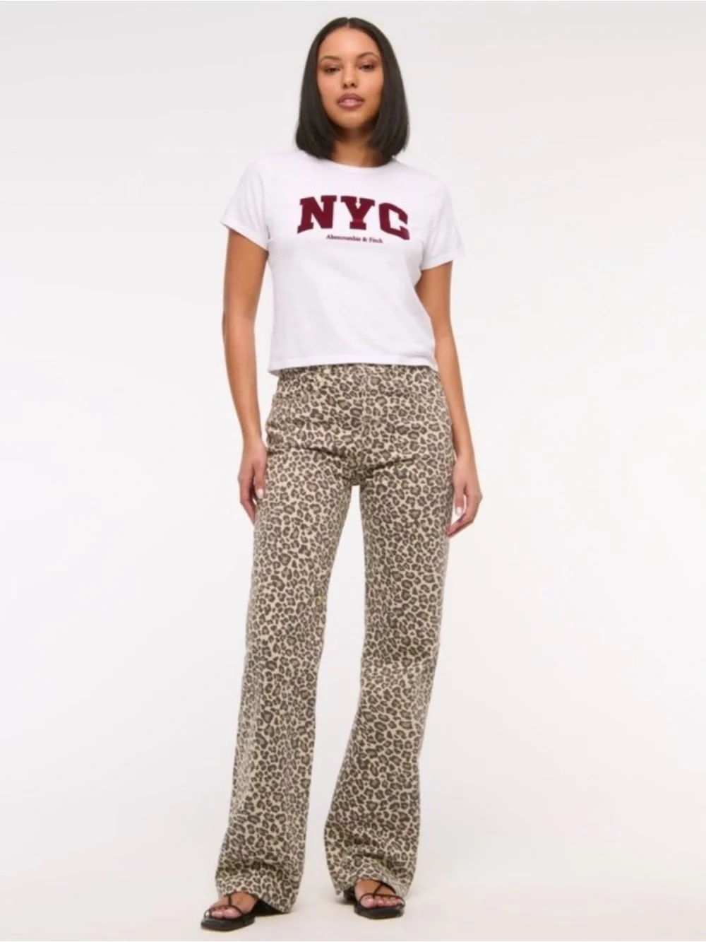 Abercrombie Curve Love High Rise 90s Relaxed Jean in Leopard Print Size 14 - Picture 1 of 13